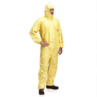 Traje resistente a salpicaduras químicas